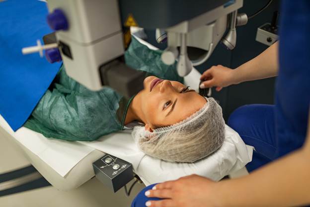 How Laser Vision Correction Can Improve Daily Life Without Glasses